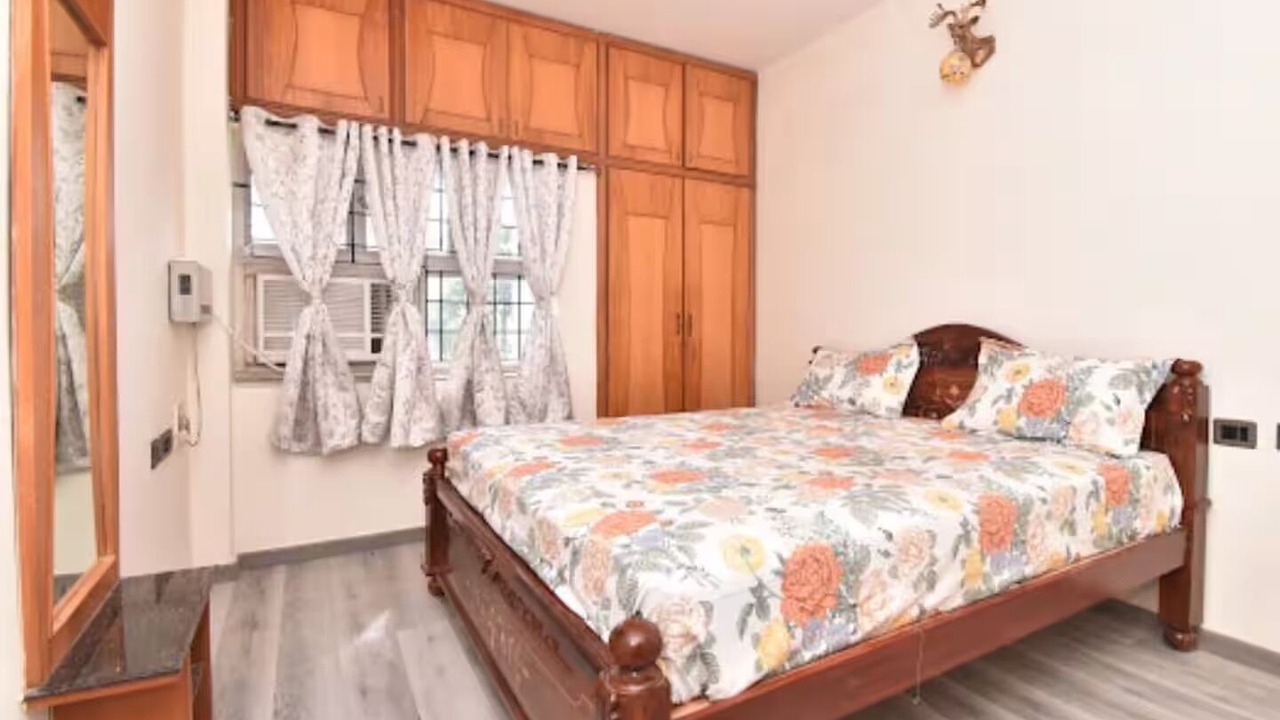 Photo of Bedroom in Egmore