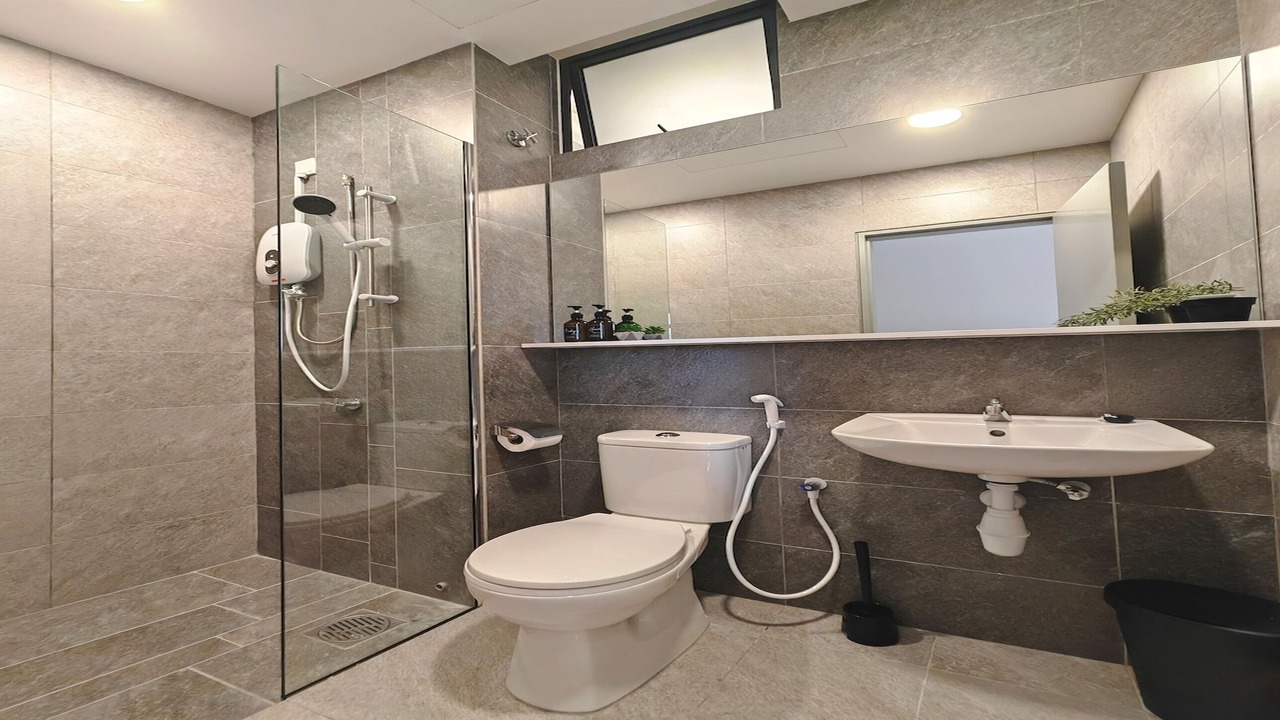Photo of Bathroom in Kampung Bukit Dukong