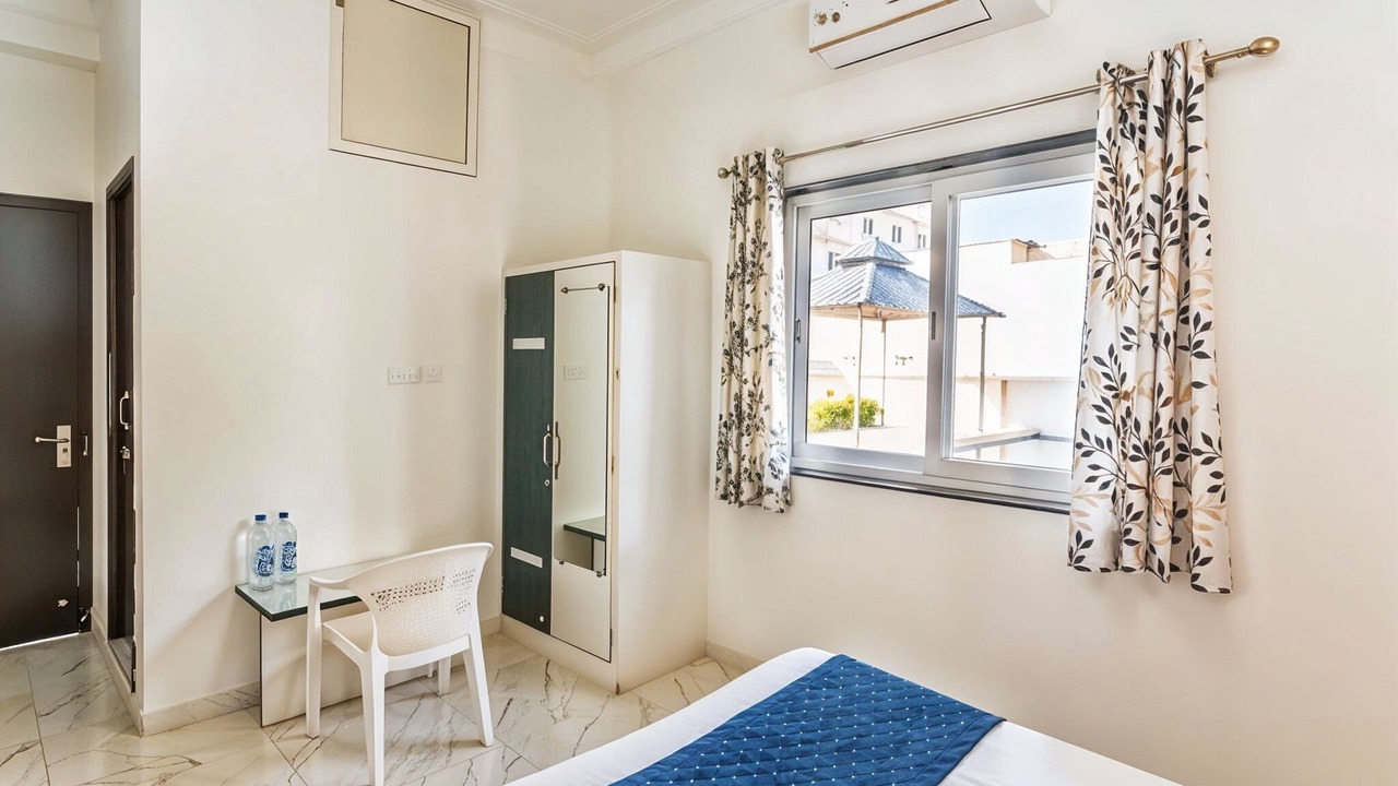 Photo of Bedroom in Gogunda