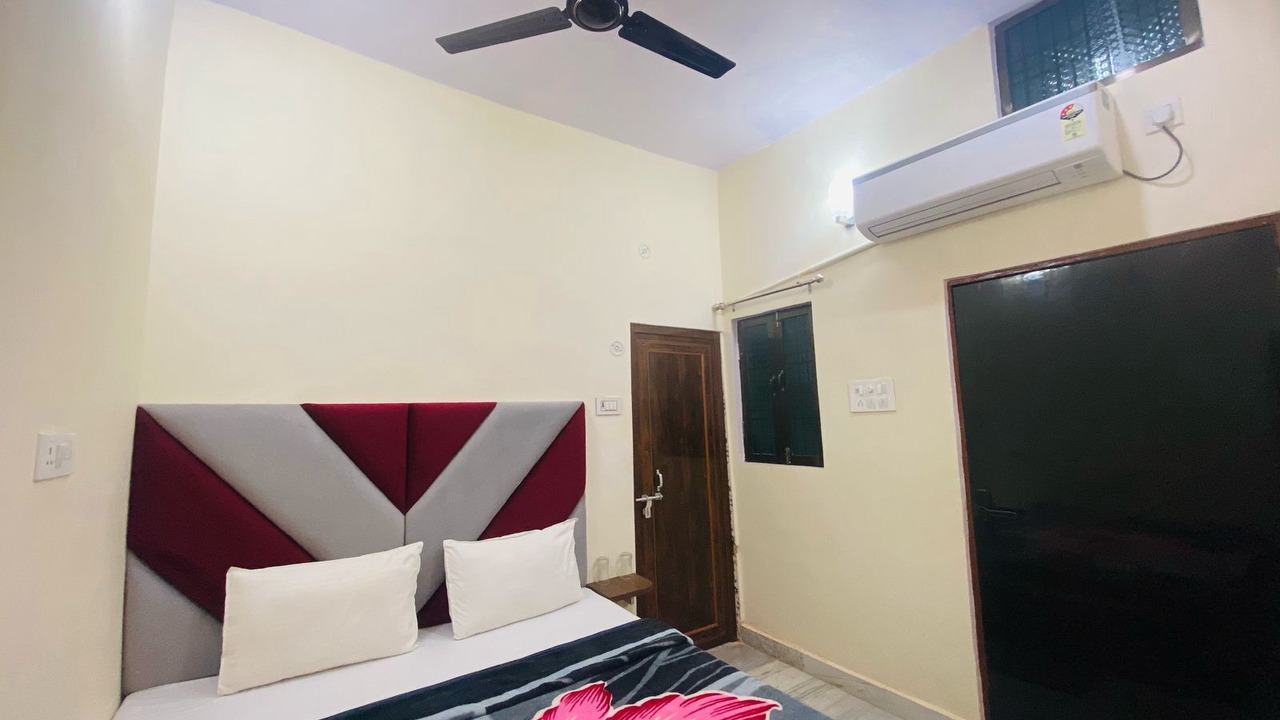 Photo of Bedroom in Varanasi