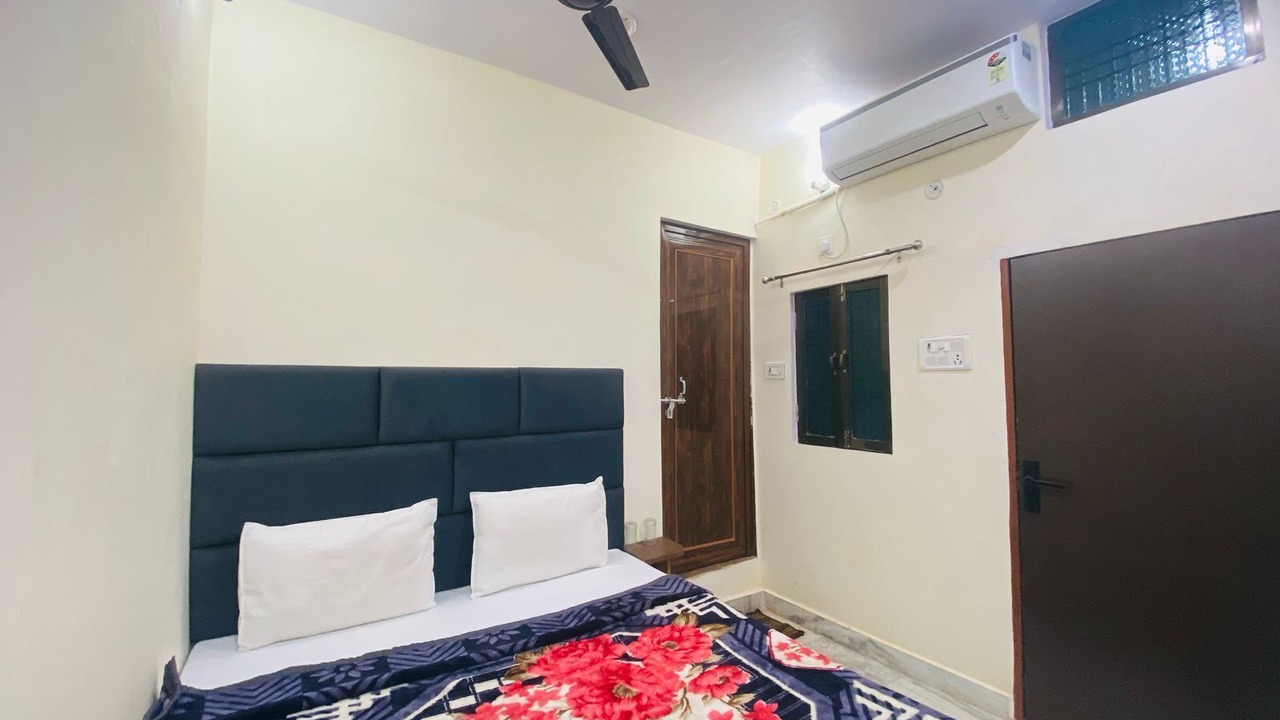 Photo of Bedroom in Varanasi