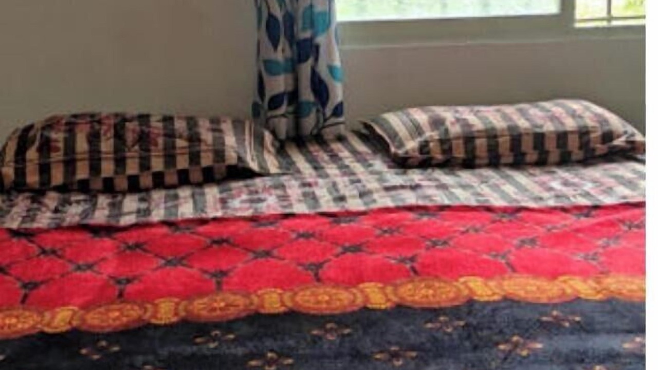 Photo of Bedroom in Lansdowne