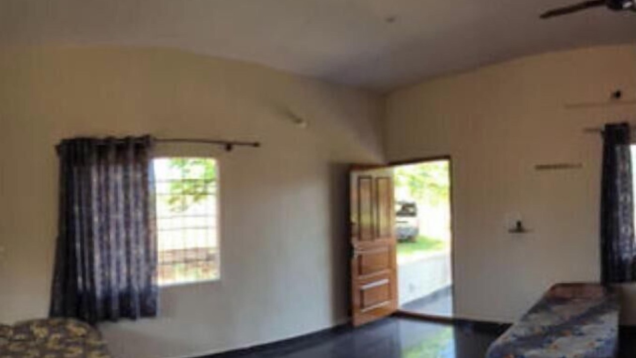 Photo of Bedroom in Lansdowne