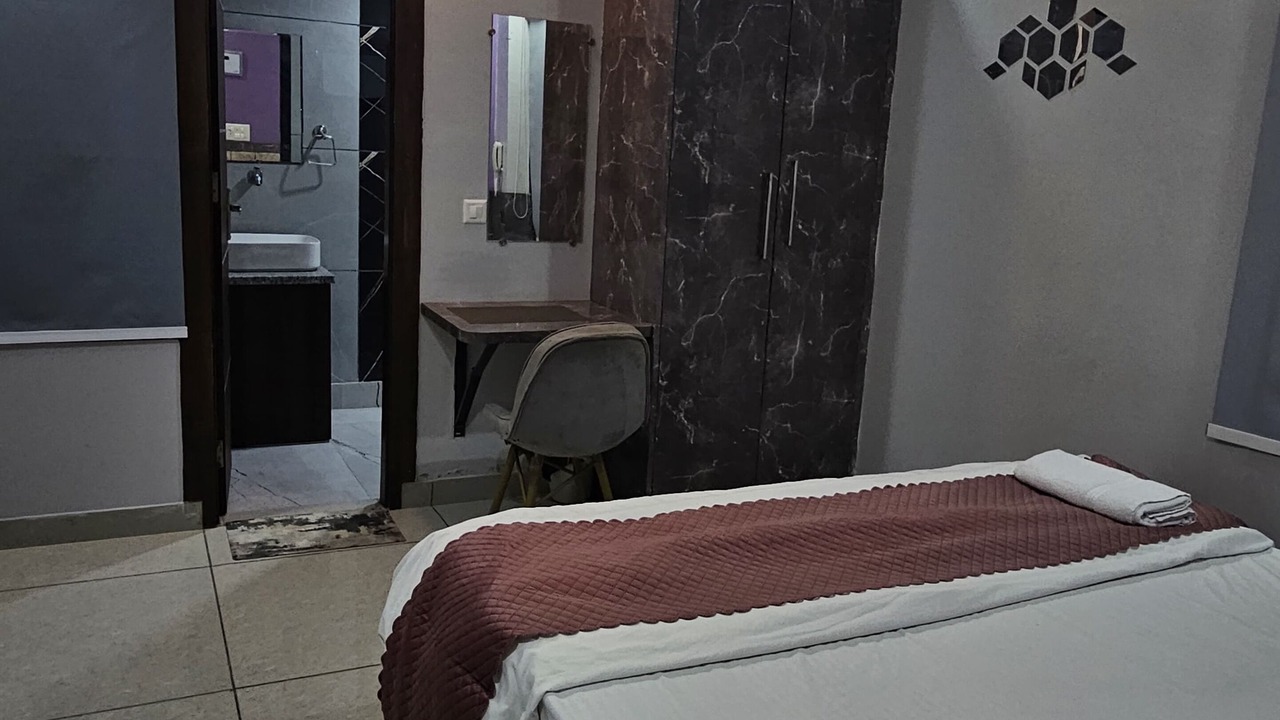 Photo of Bedroom in Noida