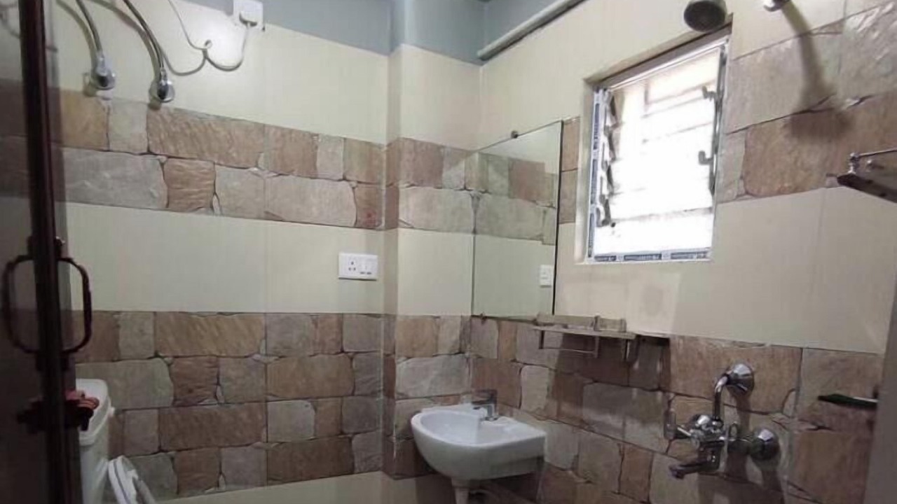 Photo of Bathroom in New Town