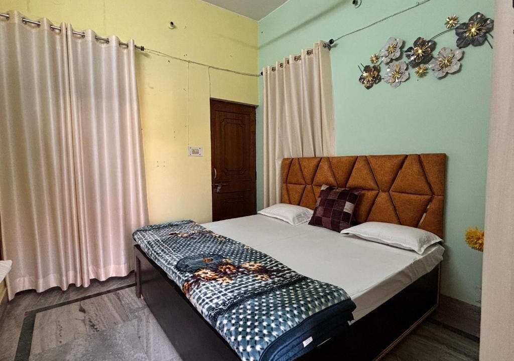 Photo of Bedroom in Allahabad