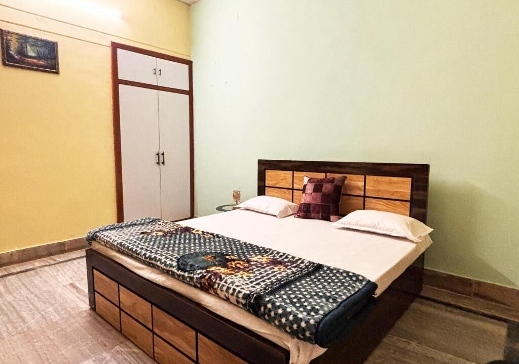 Photo of Bedroom in Allahabad