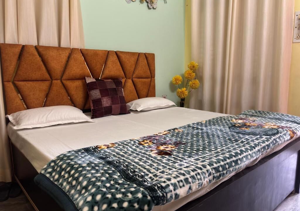 Photo of Bedroom in Allahabad
