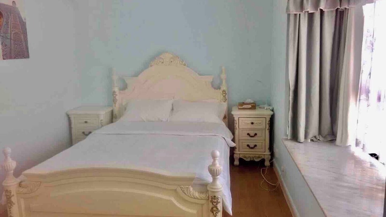 Photo of Bedroom in Islands District