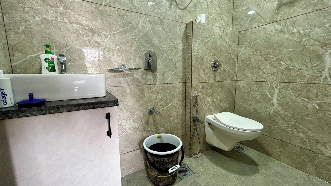 Photo of Bathroom in Marol