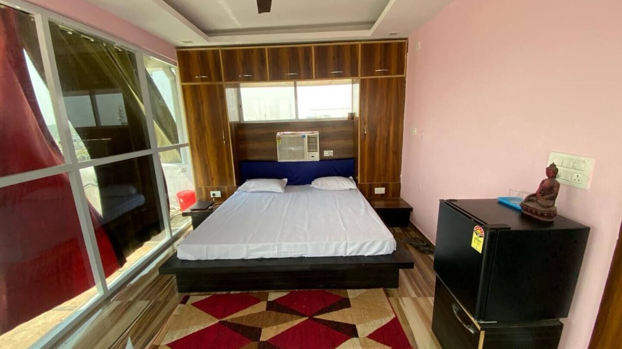 Photo of Bedroom in Allahabad
