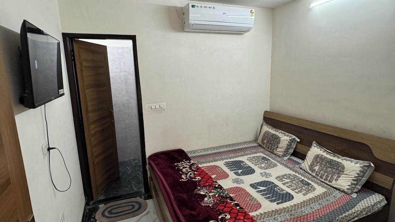 Photo of Bedroom in Pink City