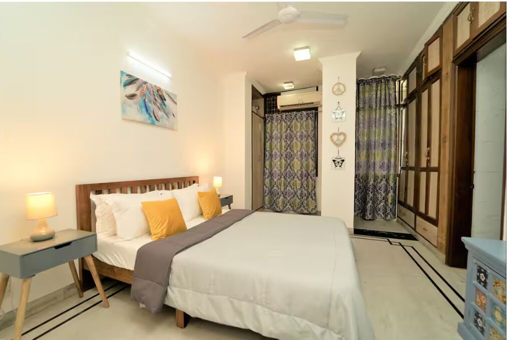 Photo of Bedroom in Defence Colony
