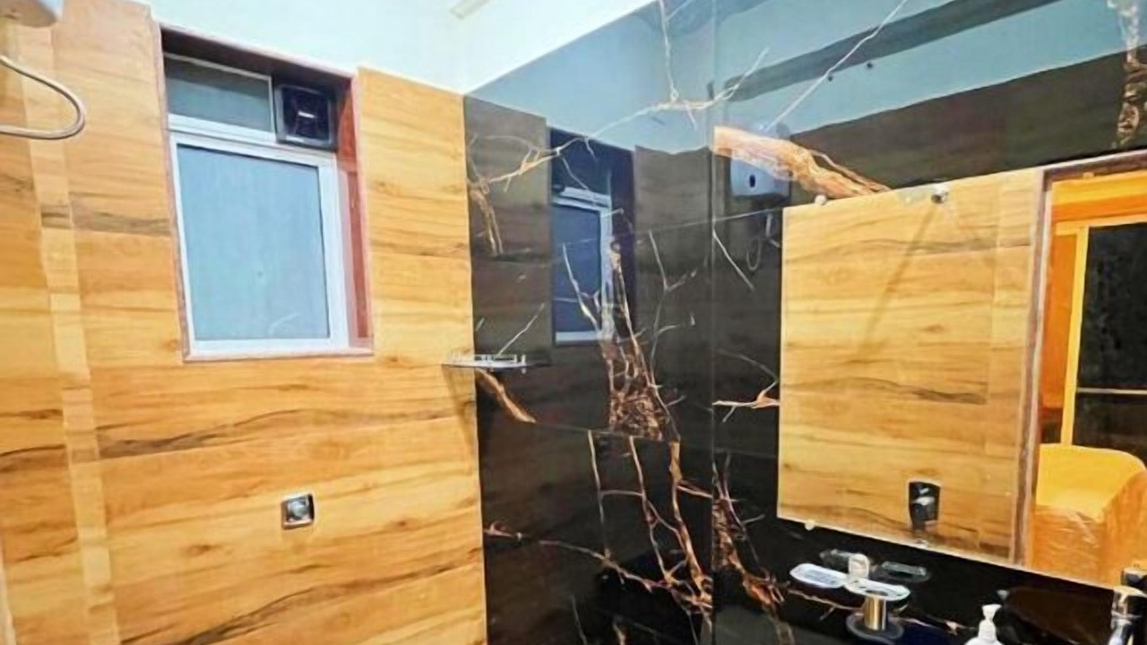 Photo of Bathroom in Arsiwalla Villa