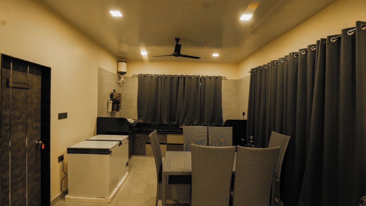 Photo of Others in Bedla