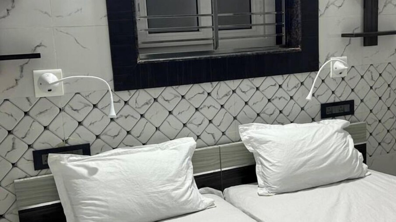 Photo of Bedroom in Jayadev Vihar