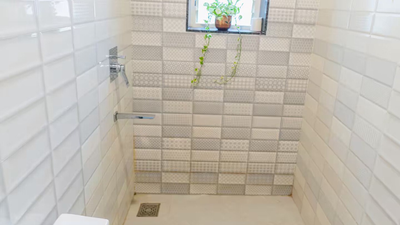 Photo of Bathroom in Gauravaddo