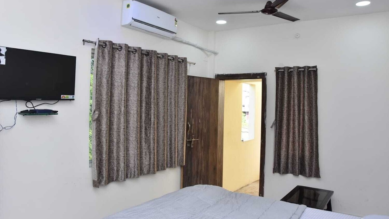 Photo of Bedroom in Ujjain