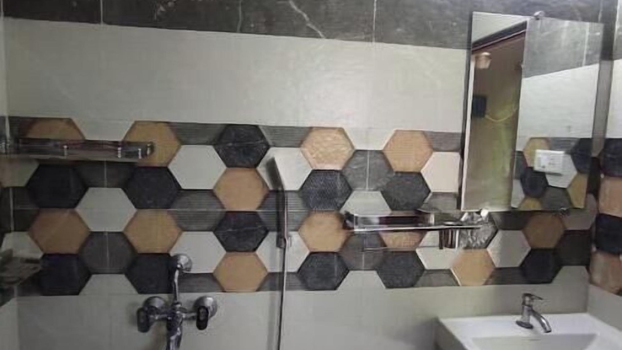 Photo of Bathroom in New Town