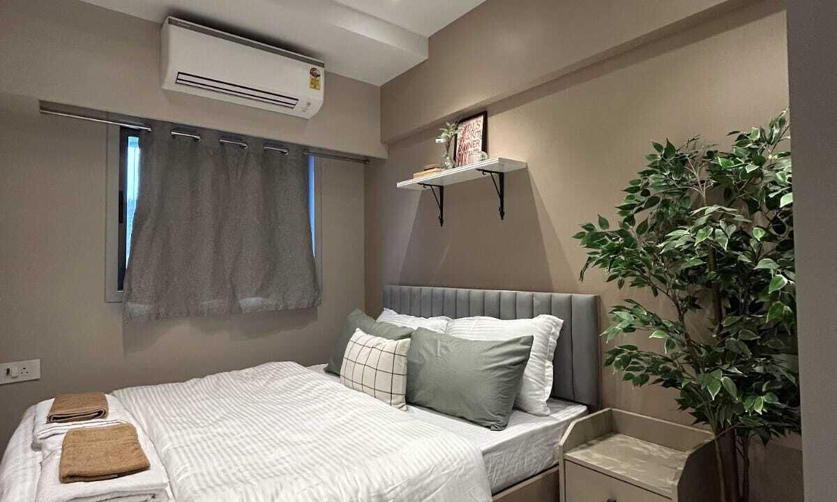 Photo of Bedroom in Prabhadevi