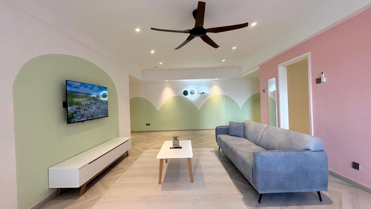 Photo of Livingroom in Golden Triangle