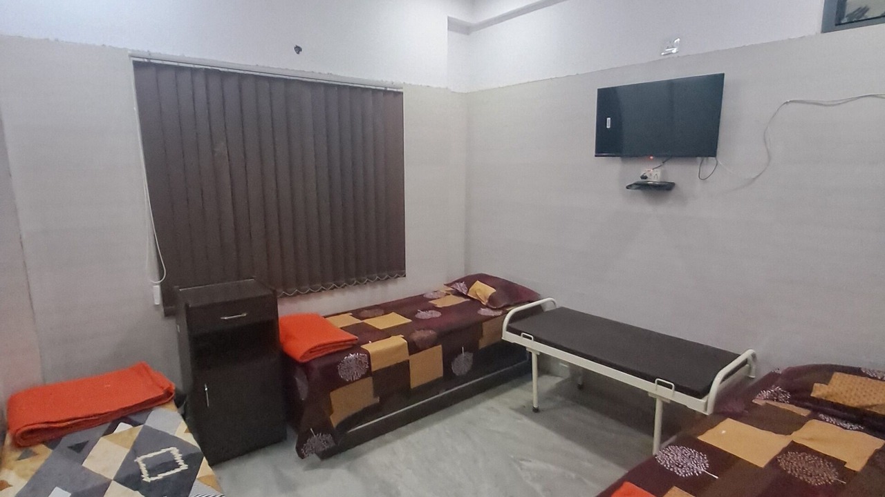 Photo of Bedroom in Allahabad