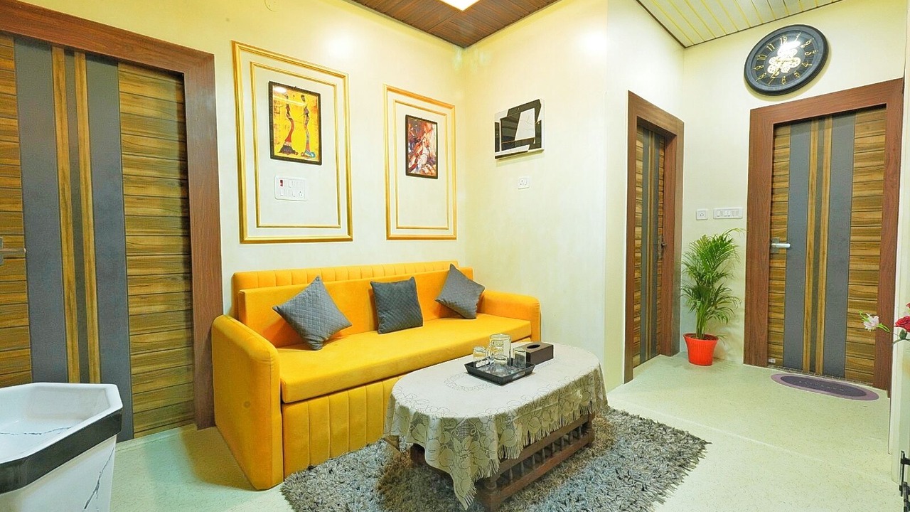 Photo of Livingroom in Varanasi