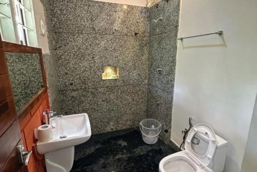 Photo of Bathroom in Chirayinkil