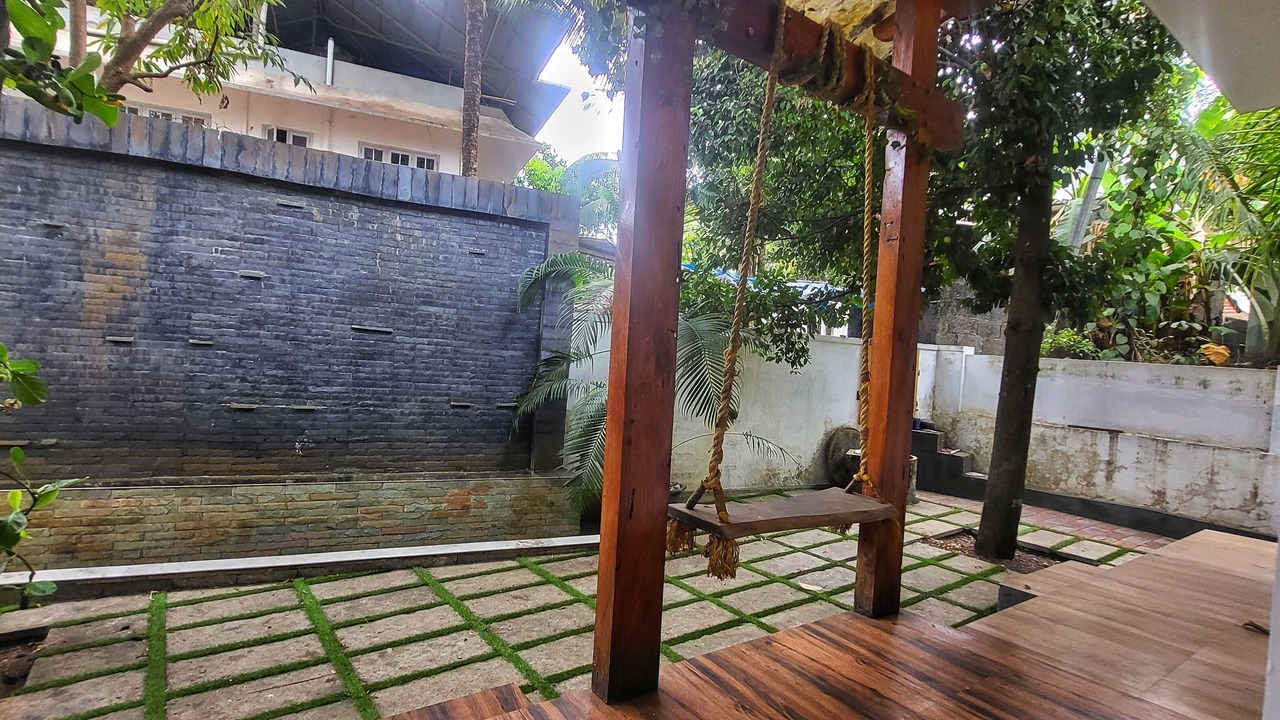 Photo of Outdoor in Adimaly