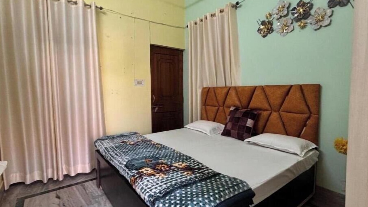 Photo of Bedroom in Allahabad