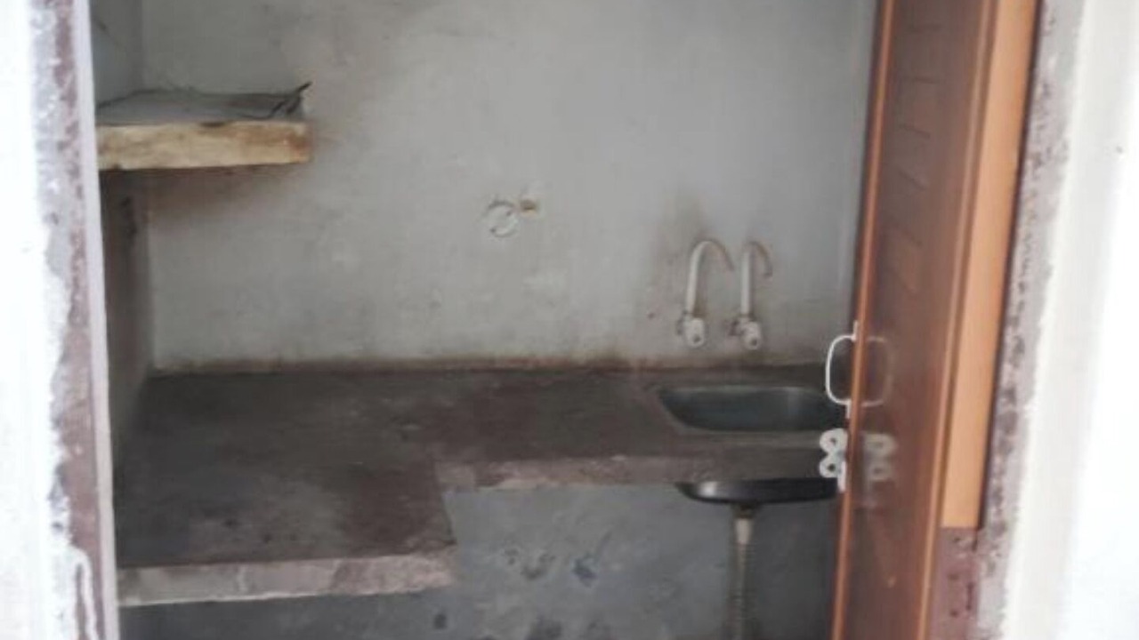 Photo of Bathroom in Jhusi