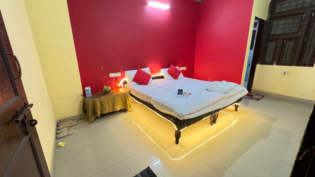 Photo of Bedroom in Amer Fort Road