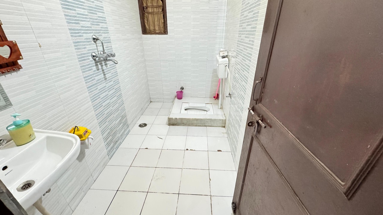Photo of Bathroom in Amer Fort Road