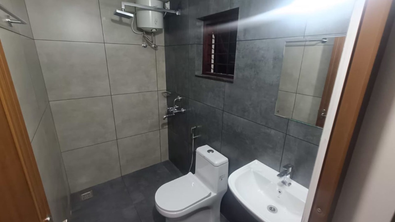 Photo of Bathroom in Thiruvananthapuram