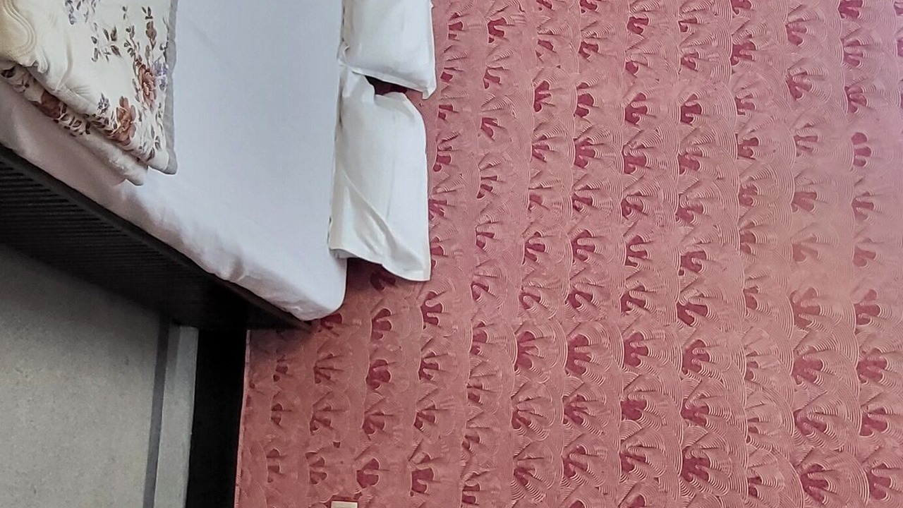 Photo of Bedroom in Allahabad