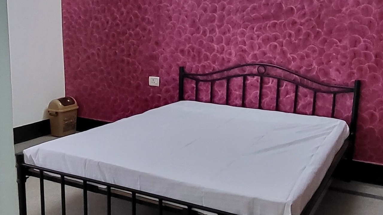 Photo of Bedroom in Allahabad