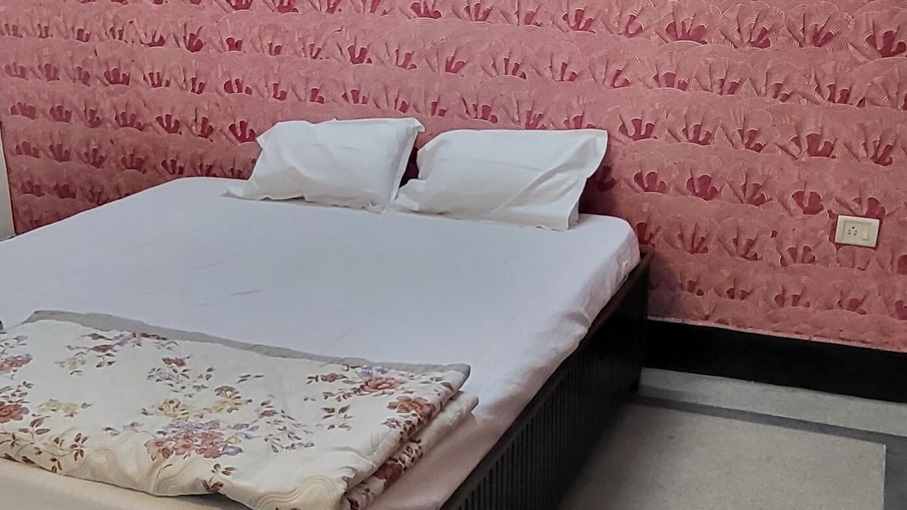 Photo of Bedroom in Allahabad