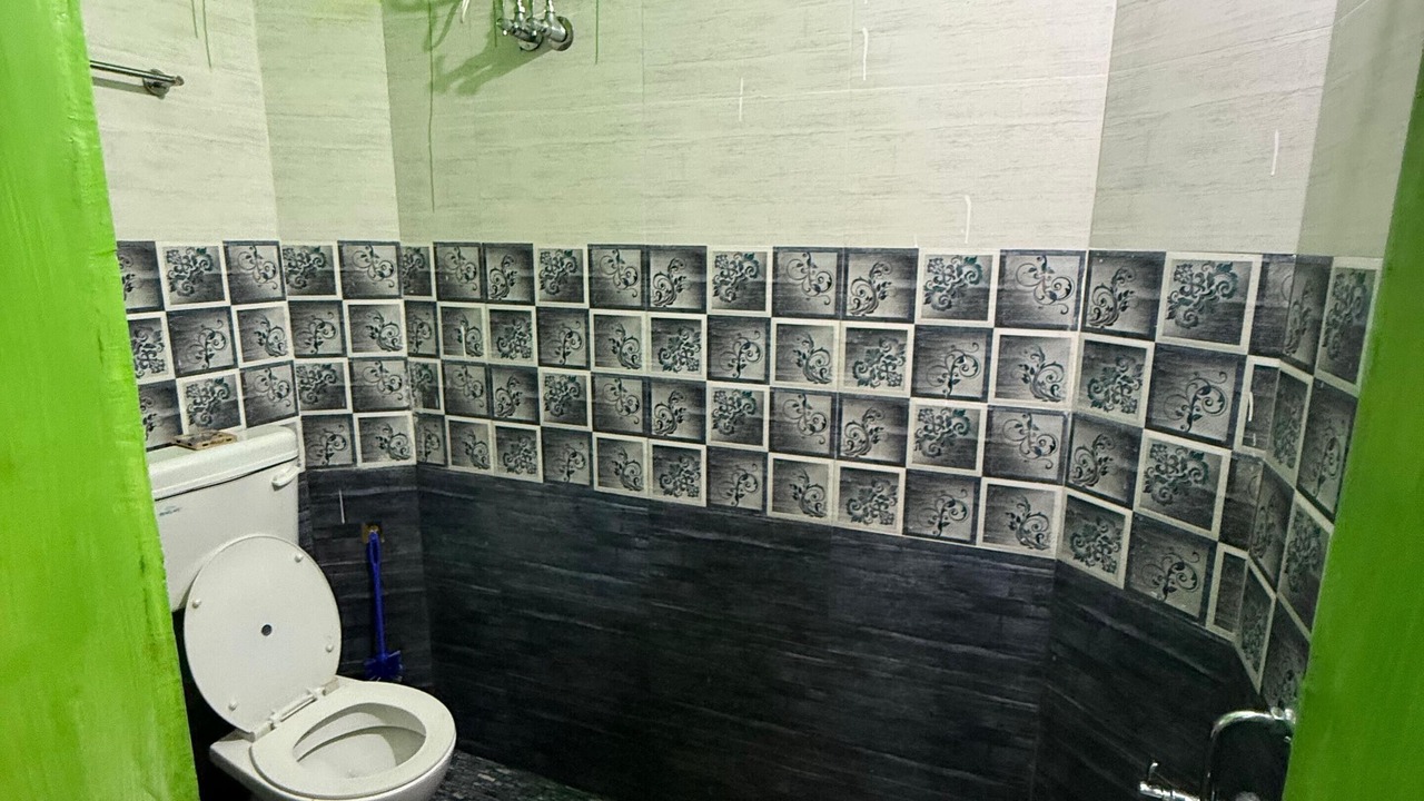 Photo of Bathroom in Kuilapalayam
