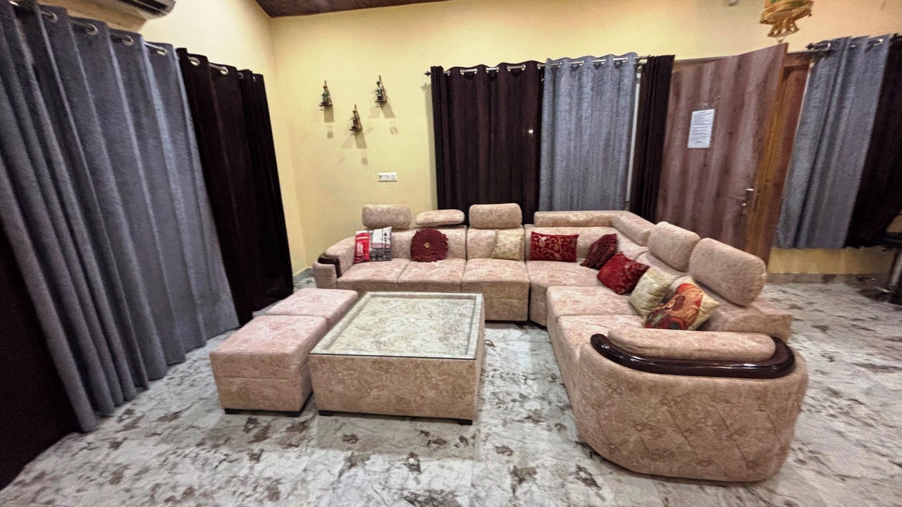 Photo of Livingroom in Noida