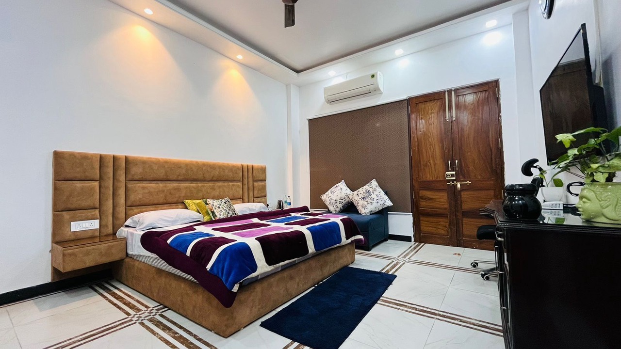 Photo of Bedroom in Mayapur