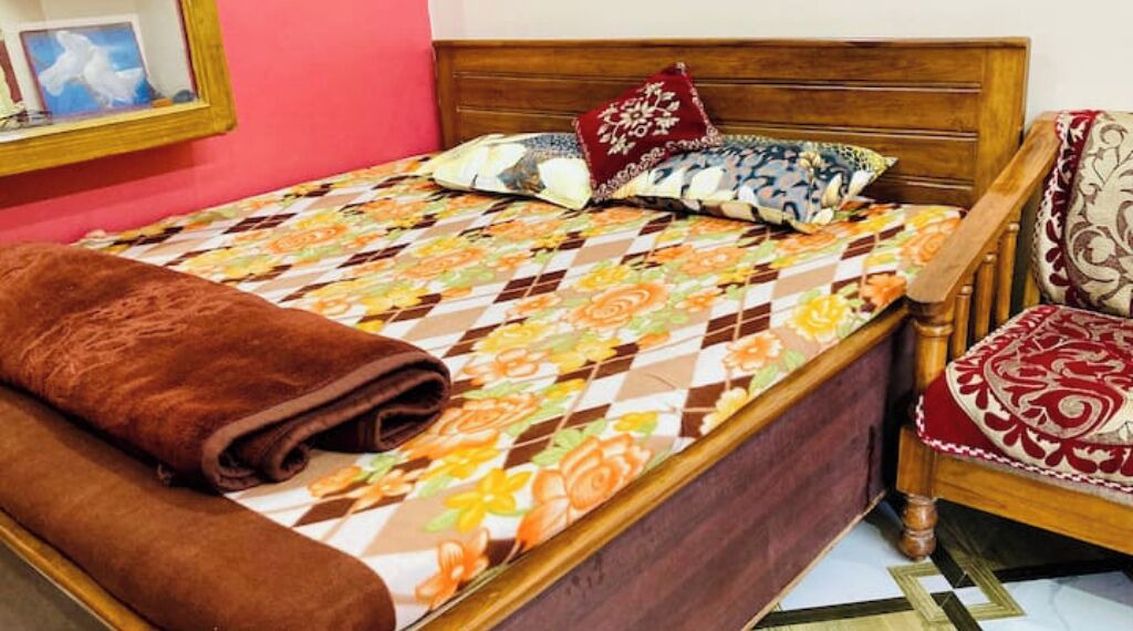 Photo of Bedroom in Naini
