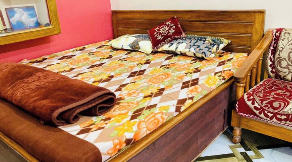 Photo of Bedroom in Naini