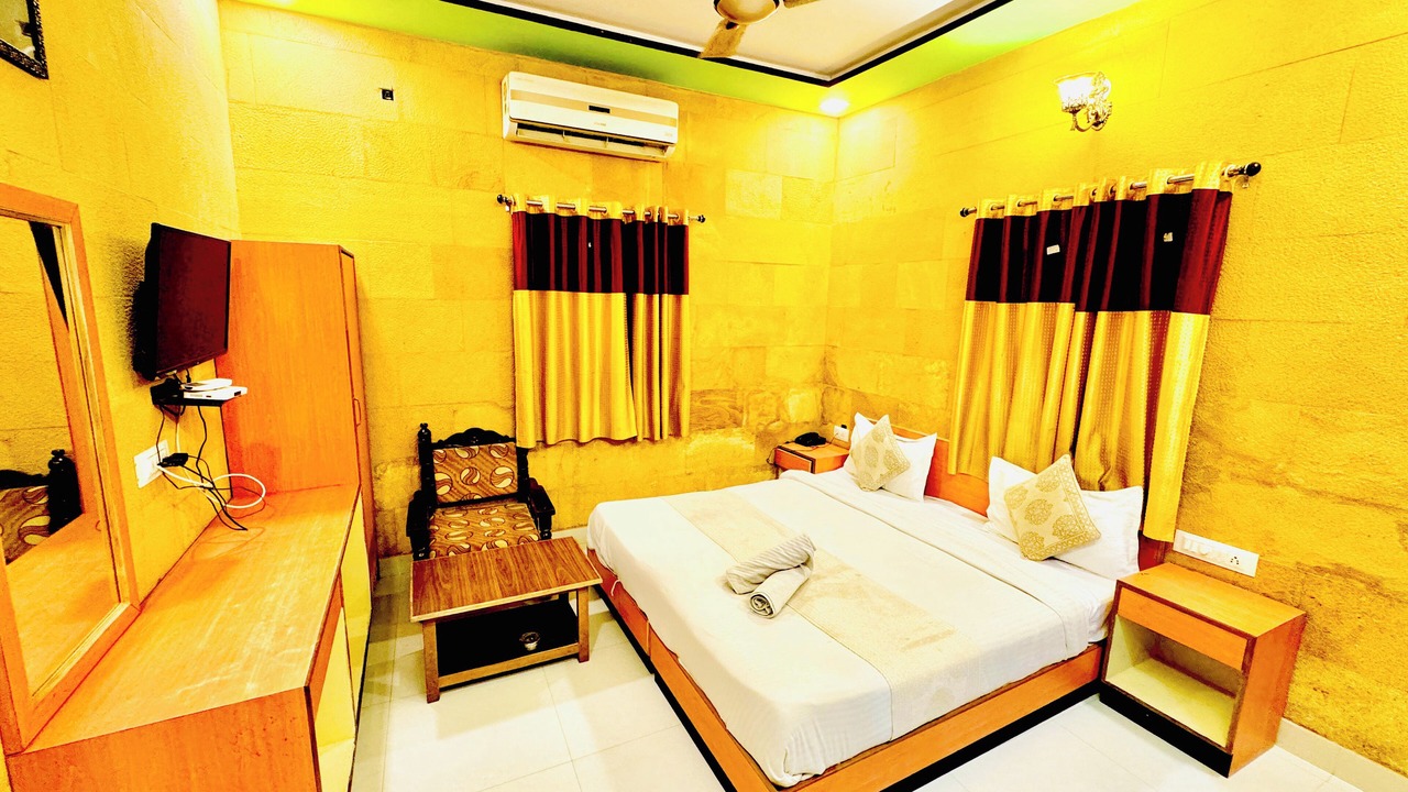 Photo of Bedroom in Amar Sagar Pol