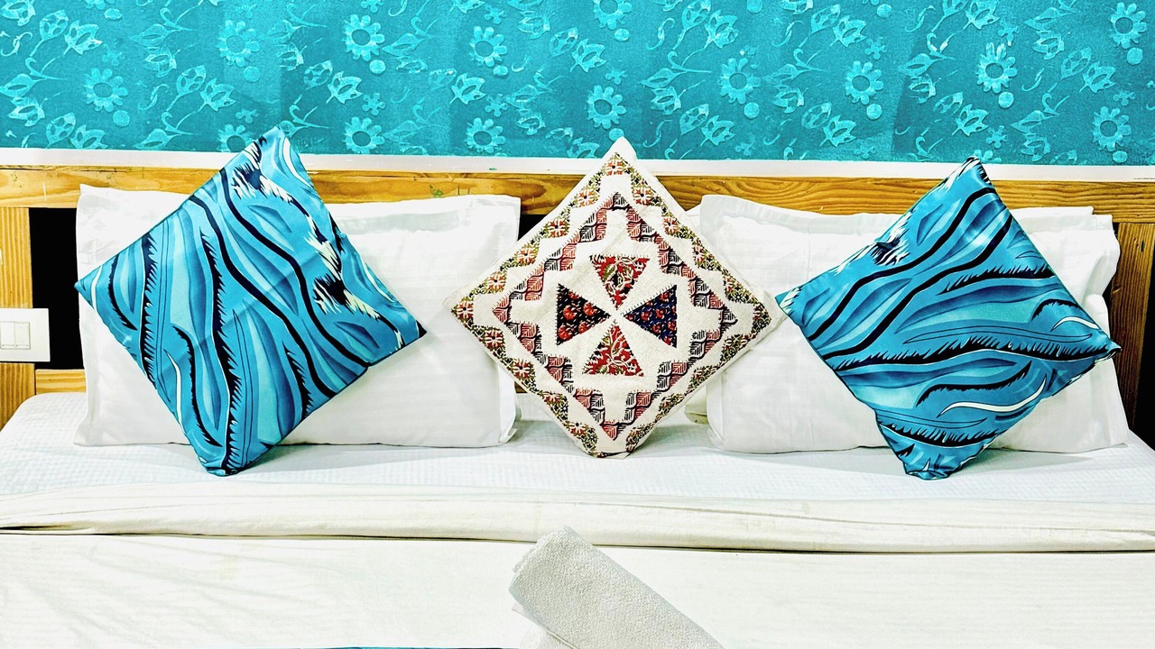 Photo of Bedroom in Amar Sagar Pol