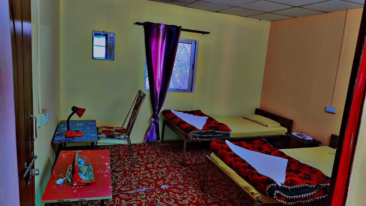 Photo of Bedroom in Naini