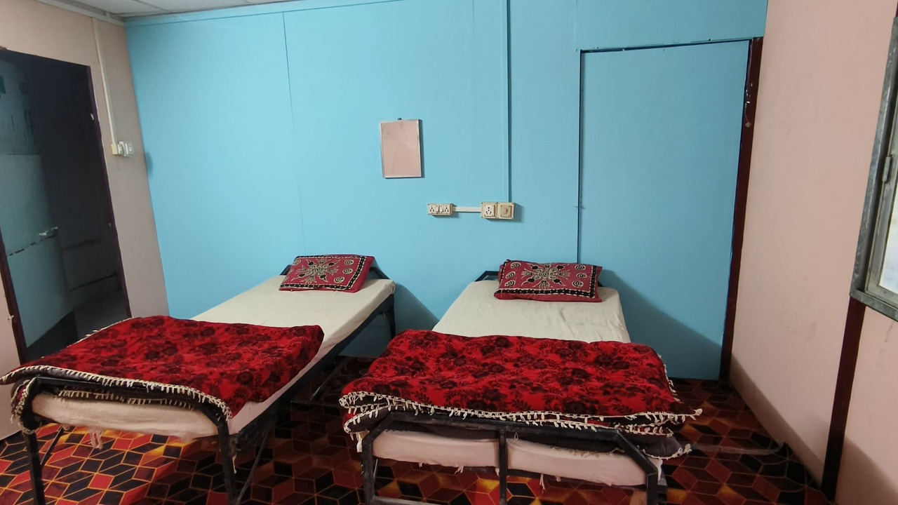 Photo of Bedroom in Naini