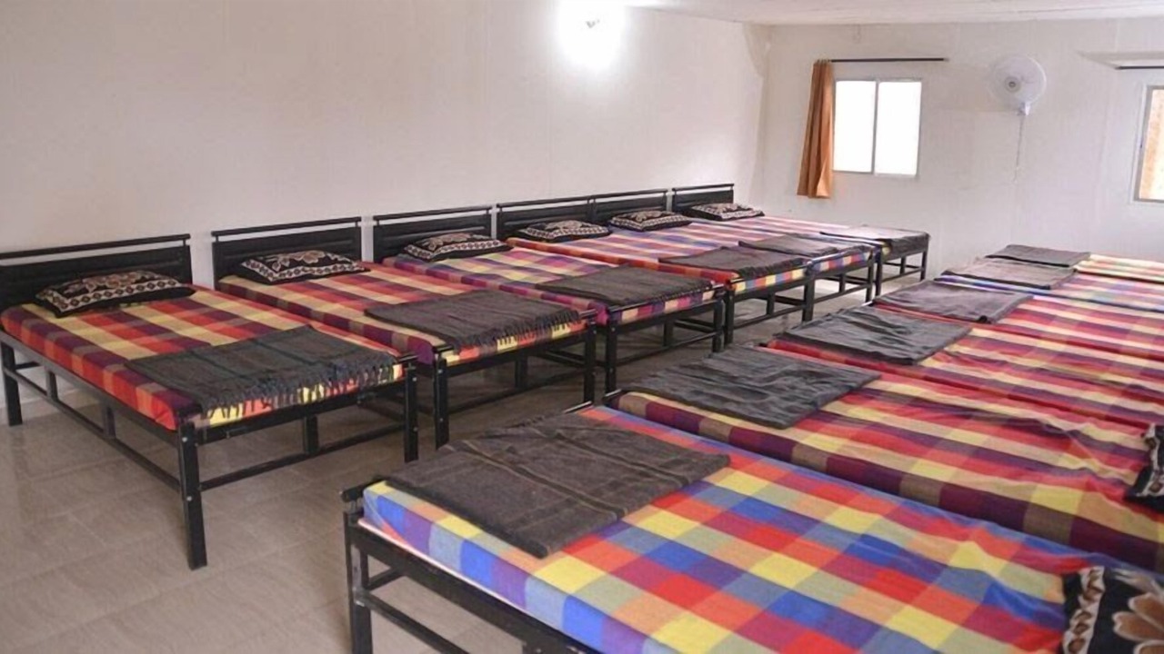 Photo of Bedroom in Naini
