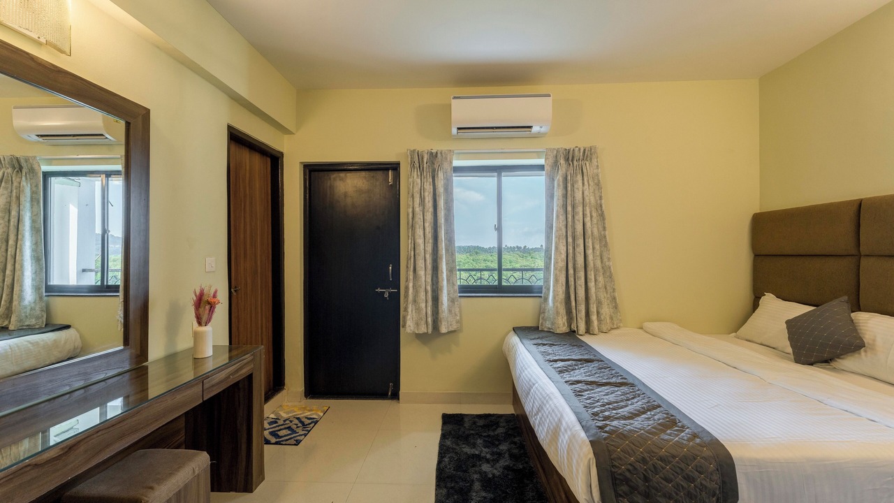 Photo of Bedroom in Candolim
