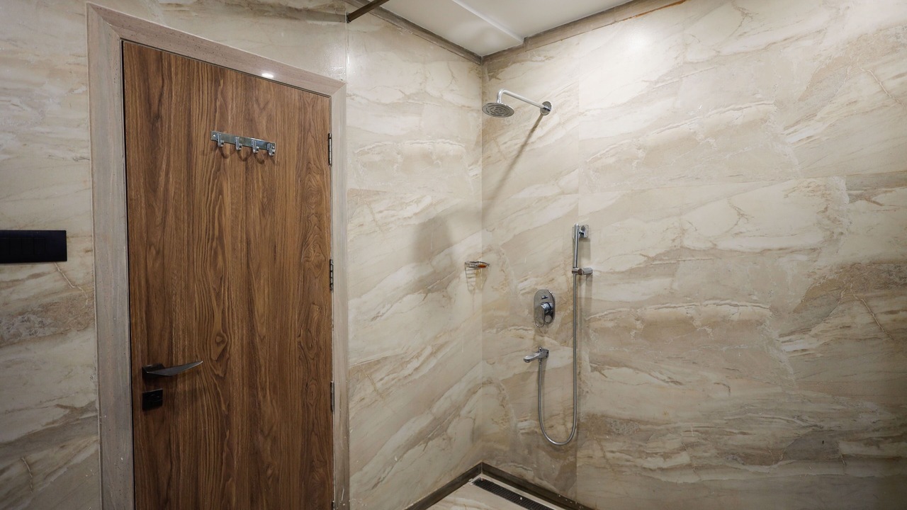 Photo of Bathroom in Mahmoorganj