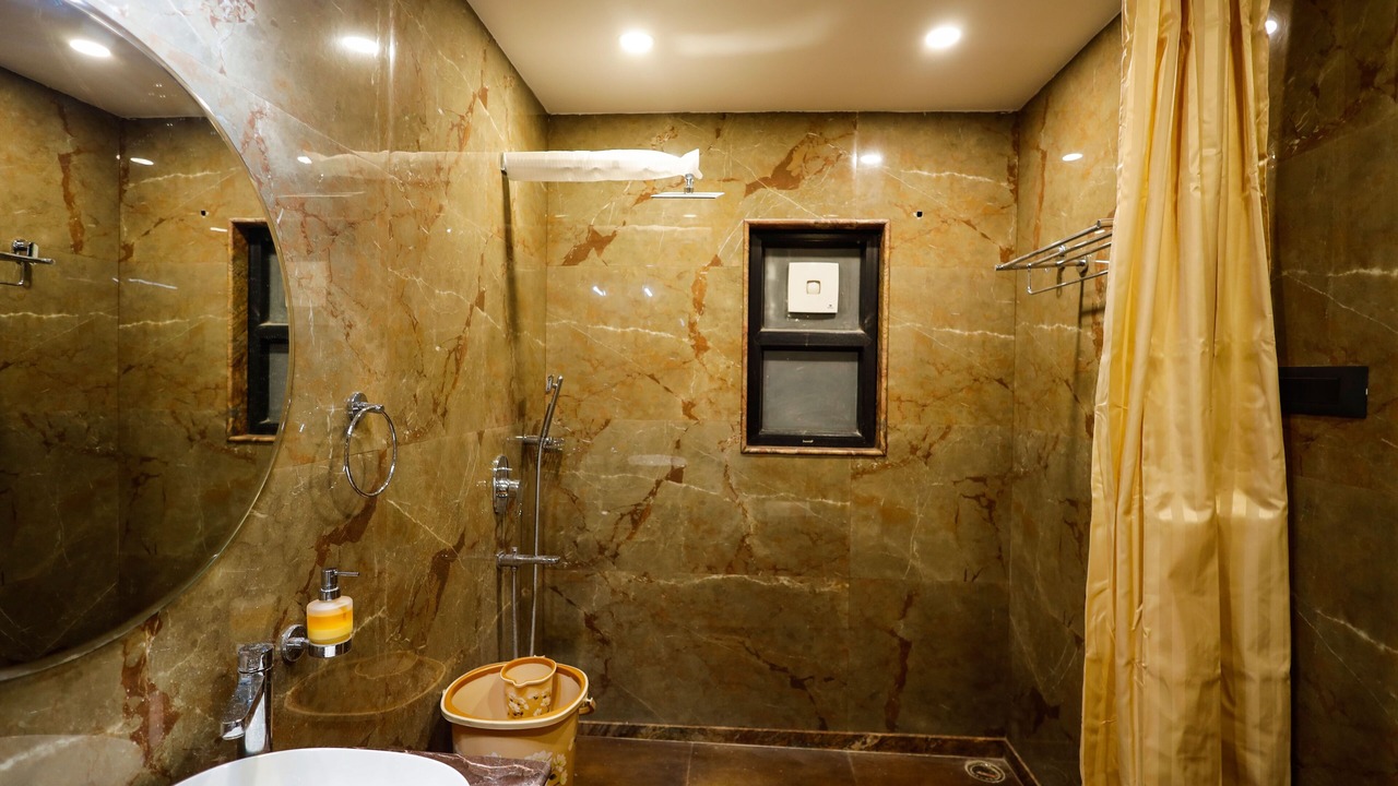 Photo of Bathroom in Mahmoorganj